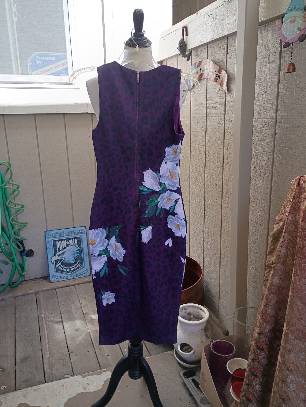 Dress - Picture 2 of 3